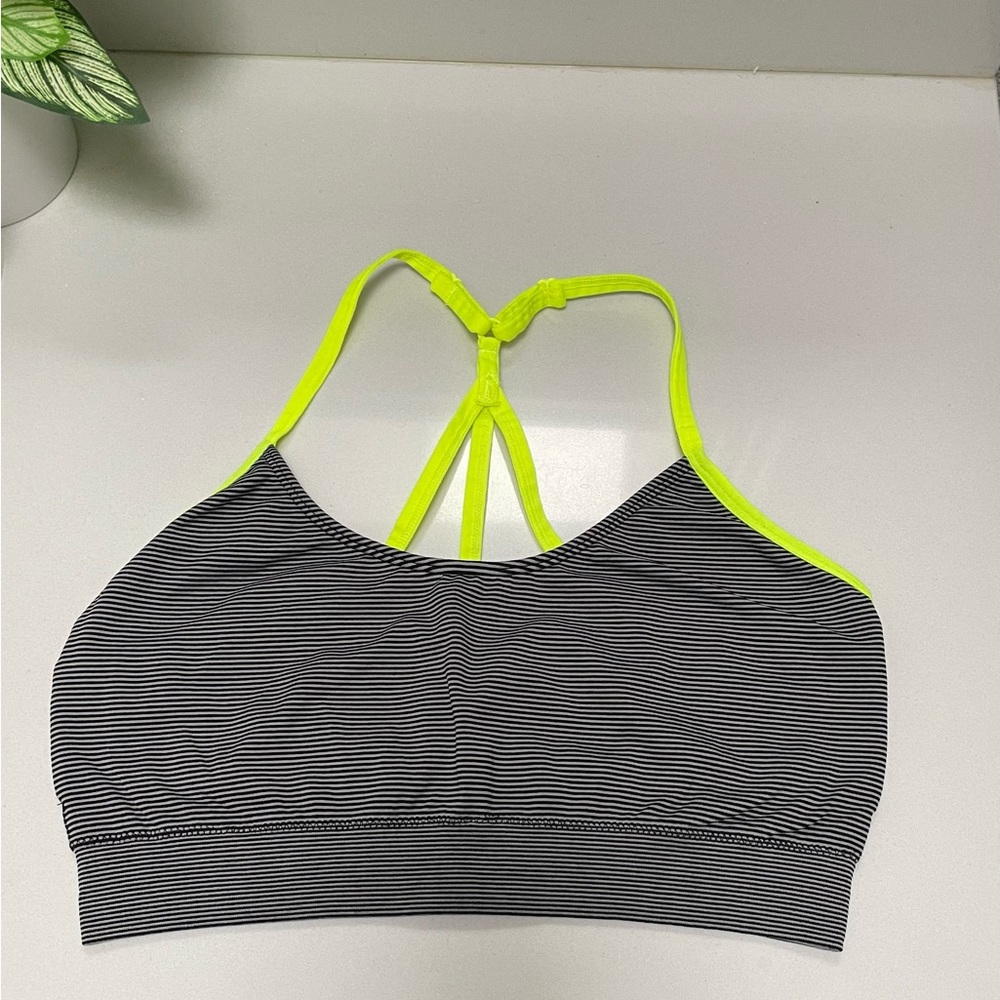 ❤️‍🔥3/$15❤️‍🔥SO - Racerback Athletic Bra Size XL - Black/Gray/Neon Green - NWOT